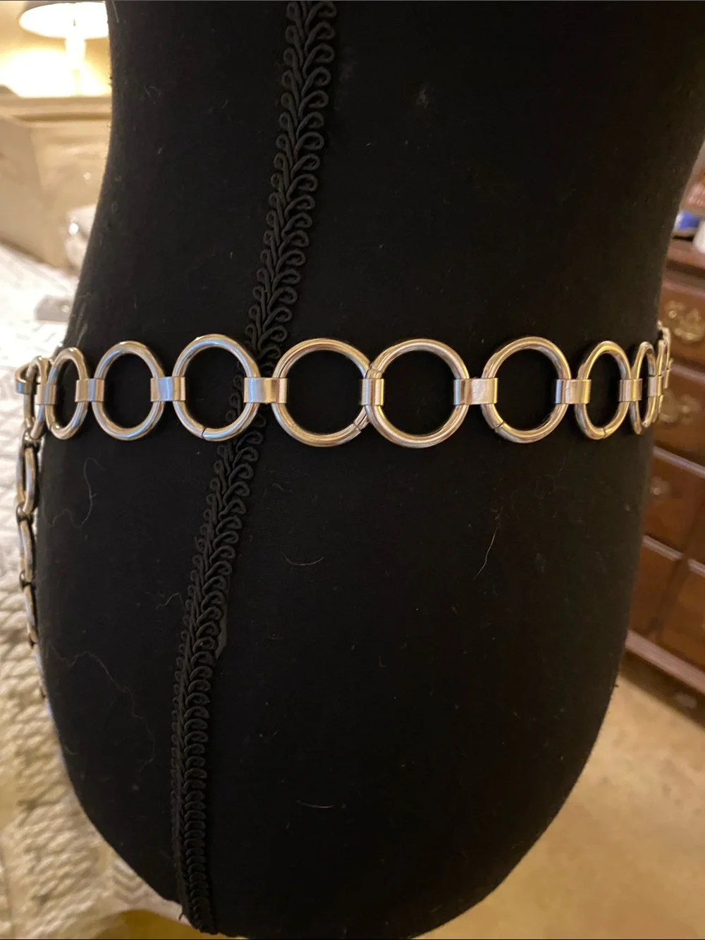 Source Unknown Silver Round-Link Chain Waist Belt